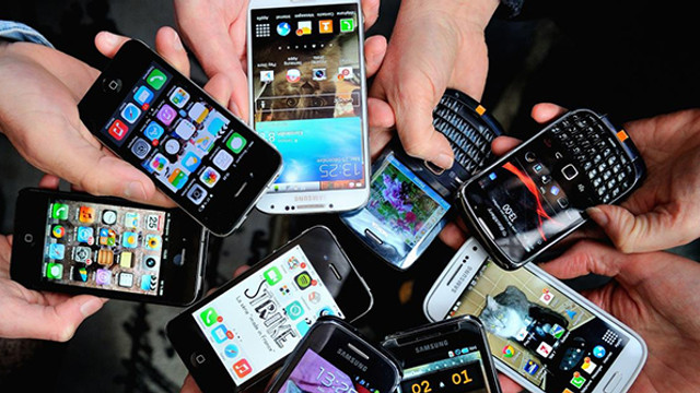 Veniturile în sectorul de telefonie mobilă au scăzut anul trecut 