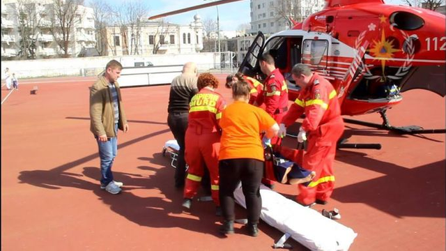 O nouă intervenție SMURD în Republica Moldova. Un bărbat a fost adus cu elicopterul la Chișinău