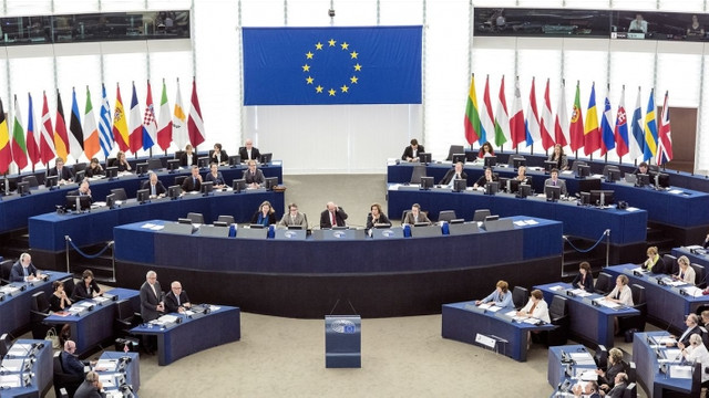 Parlamentul European va vota marți un proiect de rezoluție privind relațiile cu Rusia