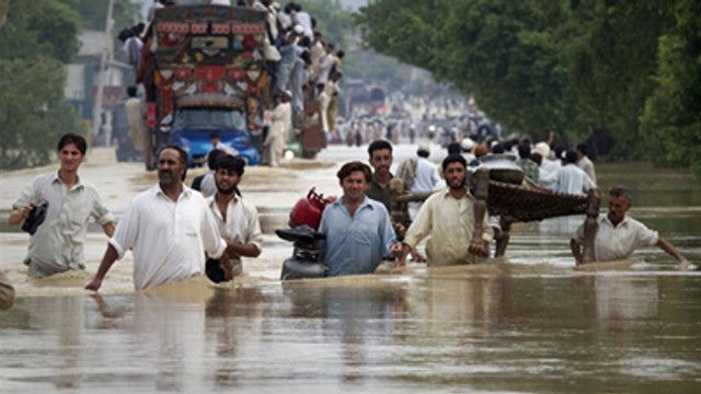 Peste 20 de morți, în urma inundațiilor din Iran