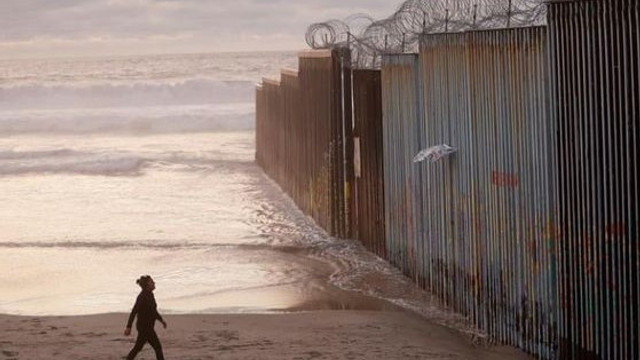 Senatul american a anulat starea de urgență la graniță cu Mexicul