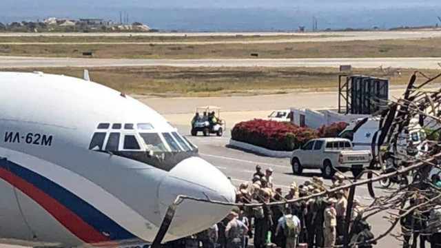 Venezuela confirmă aterizarea unor avioane rusești cu militari la bord pe aeroportul din Caracas