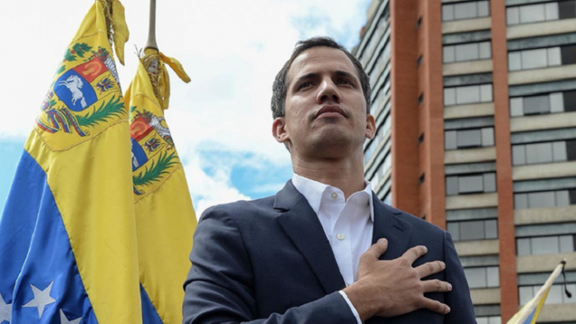 Liderul opoziției din Venezuela, Juan Guaido, se întoarce luni în țară, chiar dacă ar putea fi arestat