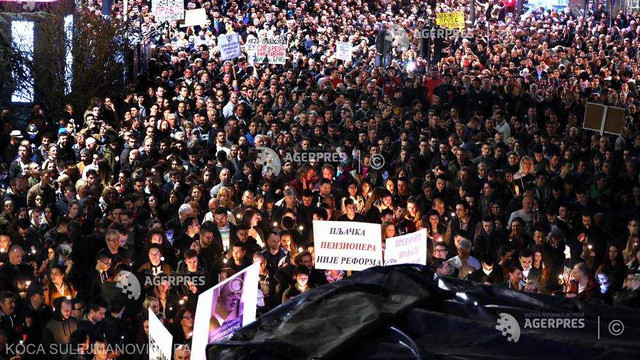 Mii de oameni au continuat în Serbia protestele săptămânale împotriva președintelui Aleksandar Vucic