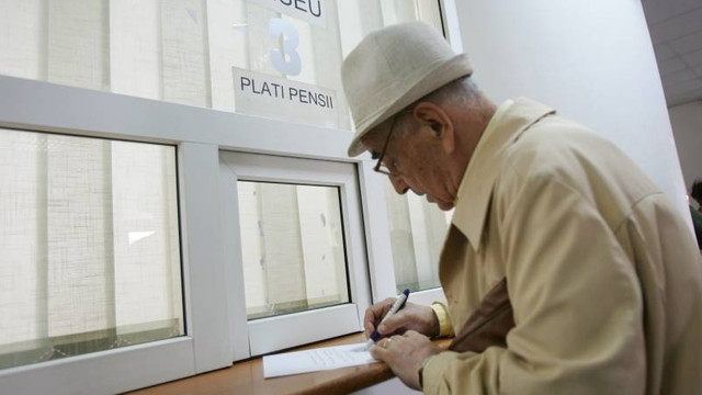 CNAS promite că în luna mai pensiile vor fi achitate la timp. Cum va lucra „Poșta Moldovei” nu spune nimic