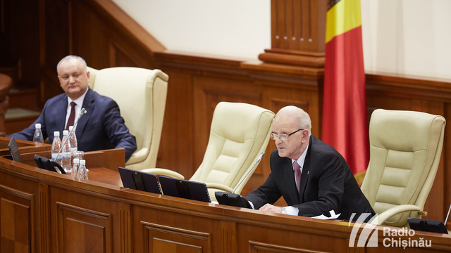 Maia Sandu și Andrei Năstase cer, printr-o scrisoare adresată lui Eduard Smirnov, reluarea de urgență a ședinței Parlamentului