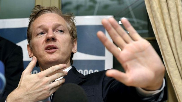 Fondatorul WikiLeaks a fost arestat 