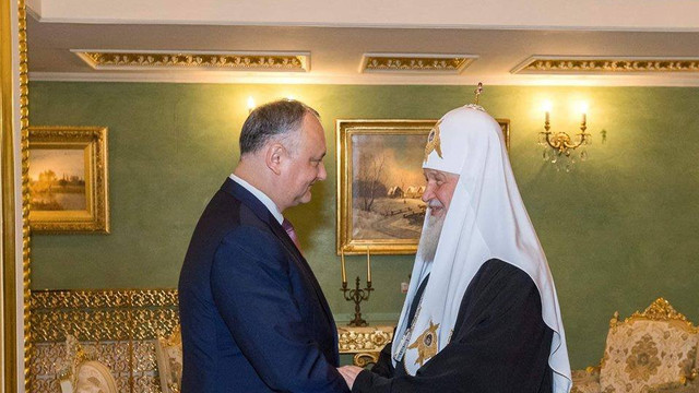 Igor Dodon l-a invitat din nou pe Patriarhul Rusiei, Kirill, în Republica Moldova