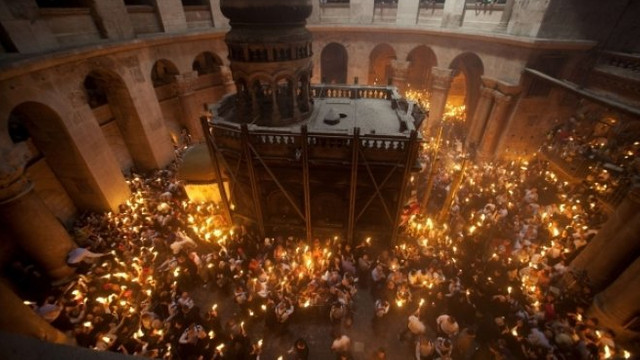 Sfânta Lumină de la Ierusalim va fi adusă la Chișinău cu sprijinul Patriarhiei Române