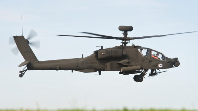Marea Britanie a trimis cinci elicoptere de atac în Estonia pentru a descuraja agresiunea Rusiei
