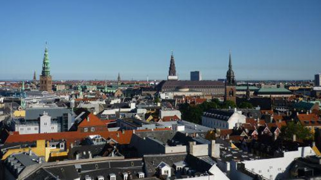 Focuri de armă în Copenhaga: Mai mulți răniți și 14 persoane arestate