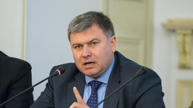 Victor Chirilă își retrage candidatura la funcția de ambasador al R.Moldova în Franța