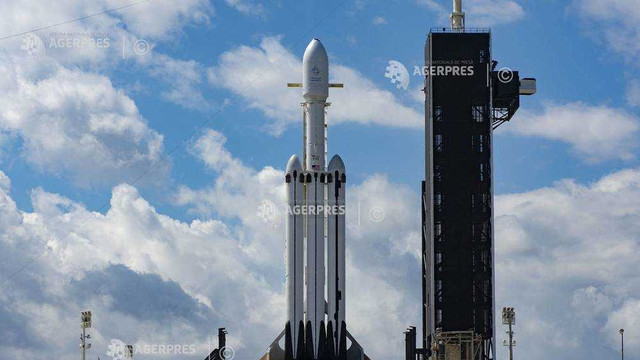 Lansarea rachetei Falcon Heavy, dezvoltată de SpaceX, amânată din cauza condițiilor meteorologice