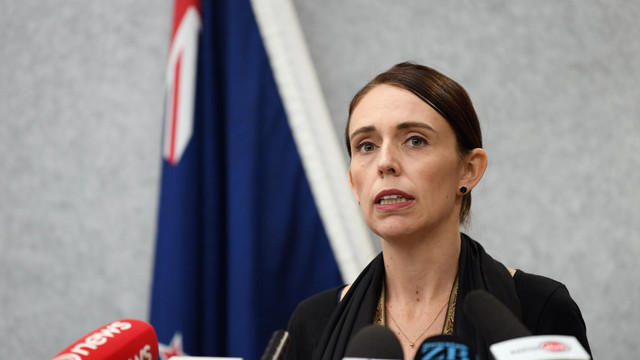Noua Zeelandă interzice toate tipurile de arme semiautomate și de asalt, după atacurile de la Christchurch