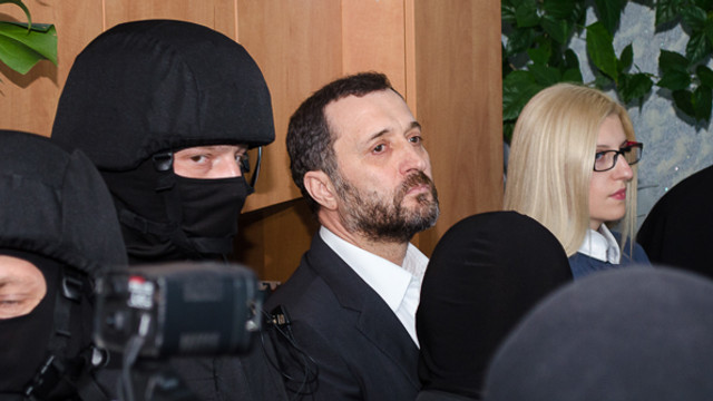 Ședința de judecată în cel de-al doilea dosar al lui Vlad Filat, amânată. Ex-premierul este bolnav și nu a putut participa la ședință 