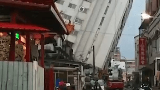 Școli evacuate și trenuri suspendate în urma unui cutremur în Taiwan