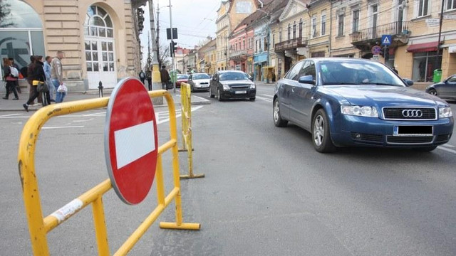 HARTĂ | Restricții de circulație pentru mai multe zile pe trei străzi centrale din Chișinău