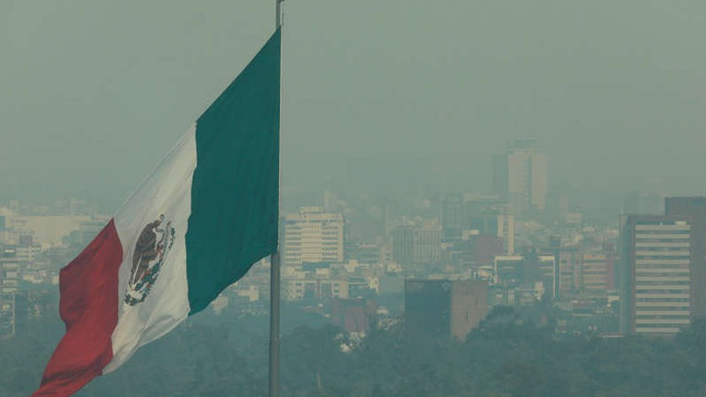 Urgență de mediu în capitala Mexicului după ce calitatea aerului a fost afectată de incendii de vegetație