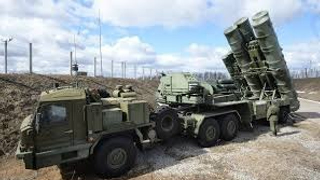 Turcia cumpără rachete rusești S-400 pentru că sunt mai ieftine, a declarat ministrul turc al apărării 