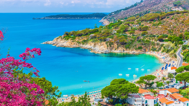 O insulă din Italia oferă cazare gratuită turiștilor dacă plouă