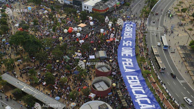 Brazilia | Manifestații de amploare ale studenților împotriva guvernului Bolsonaro