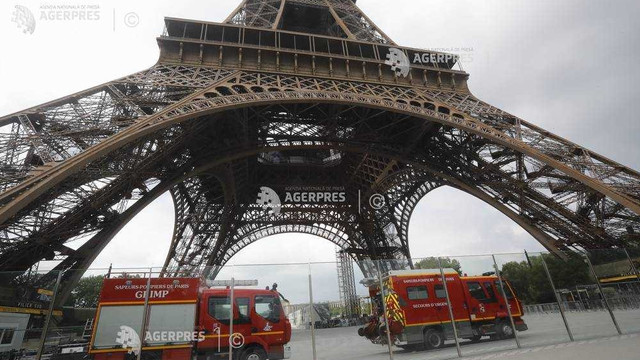 UPDATE | Turnul Eiffel, evacuat din cauza unei persoane care a încercat să escaladeze edificiul