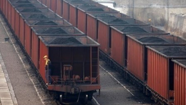 Rusia a oprit tranzitul de cărbune și GPL din Kazahstan spre Ucraina