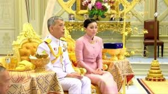 Thailanda | Prima apariție oficală a noii regine