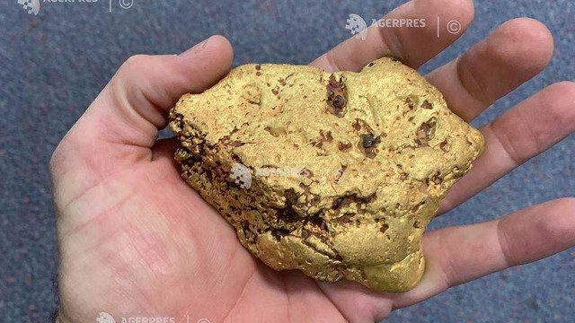 Un australian a găsit o pepită de aur cu greutatea de 1,4 kilograme, estimată la 100.000 de dolari
