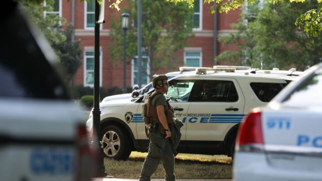 SUA | Doi morți într-un atac armat la o universitate din Carolina de Nord