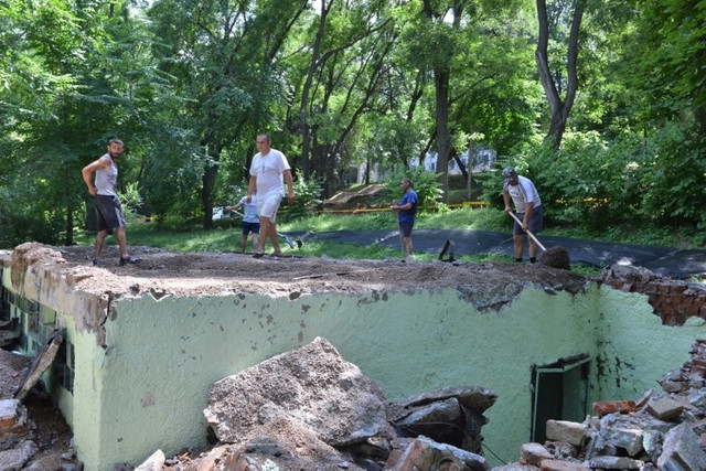 FOTO | Au început lucrările de reconstrucție a Parcului „Alunelul” din capitală