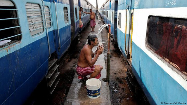 India | Căldura extremă a ucis patru pasageri într-un tren