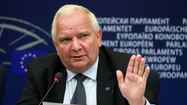 Joseph Daul: PD trebuie să asigure imediat și în mod pașnic transferul de putere către Parlament și Guvern