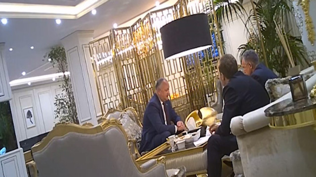 VIDEO de la sediul PDM | Dodon s-ar fi întâlnit cu Putin, care i-ar fi promis lui Plahotniuc că rezolvă problema dosarelor acestuia