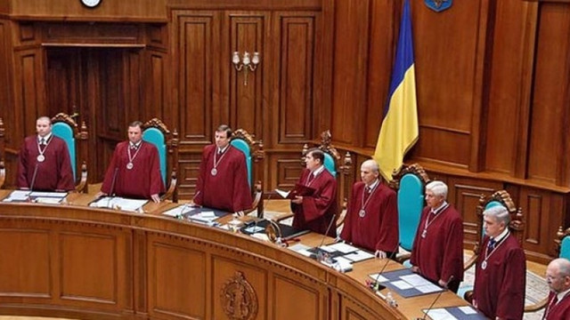 Curtea Constituțională de la Kiev declară ilegală o prevedere care obliga activiștii anticorupție să completeze declarații de avere