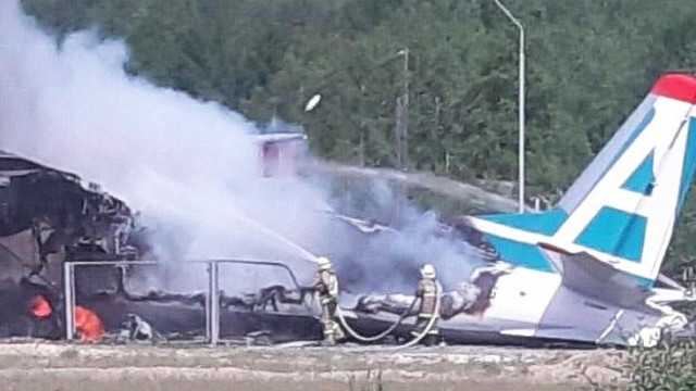 Aterizare de urgență pe aeroportul din Nijneangarsk. Doi piloți au murit și șapte persoane au fost rănite
