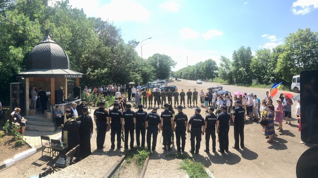 FOTO | Eveniment de comemorare a tragicelor evenimente de la Tighina, organizat în apropierea localității Varnița