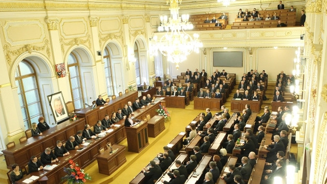 Parlamentul Cehiei a respins o moțiune de cenzură 