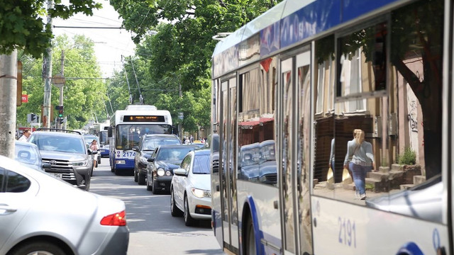 Suspendarea traficului rutier pe strada Dumitru Râșcanu din Chișinău va afecta circulația transportului public 