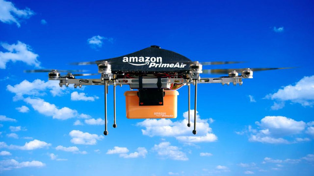 Amazon va începe livrarea coletelor cu ajutorul dronelor „în câteva luni''