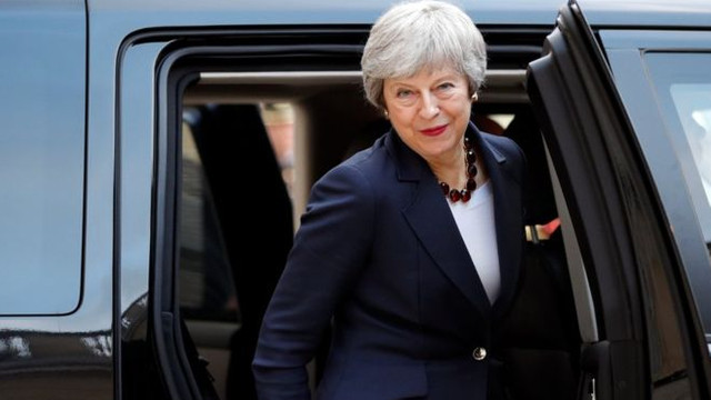 Theresa May a demisionaat oficial din funcția de președinte al Partidul Conservator. S-a dat start cursei pentru succesiune