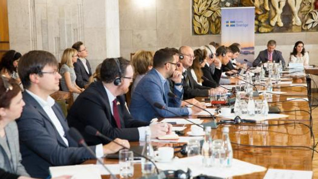 Prioritățile Guvernului sunt discutate a doua zi la Conferința Centrului de Resurse Juridice din Moldova și Executivul