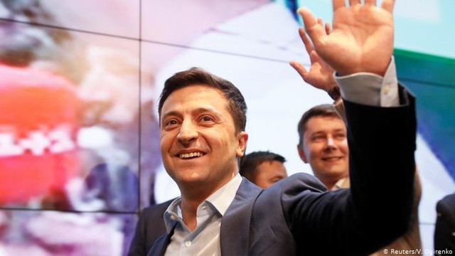 Popularitatea președintelui Zelenski va scădea brusc la începutul anului viitor - preconizează un sociolog de la Kiev
