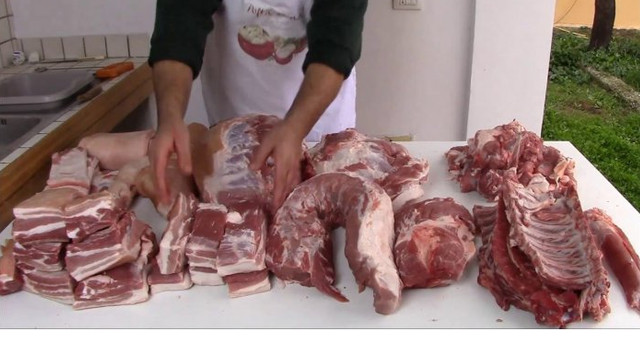 Verificări la magazinele de carne din Cahul, în contextul depistării cazurilor de pestă porcină africană