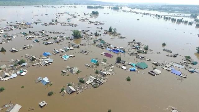 Ministerul rus pentru Situații de Urgență anunță că numărul localităților inundate din regiunea Irkutsk, din Rusia, s-a redus