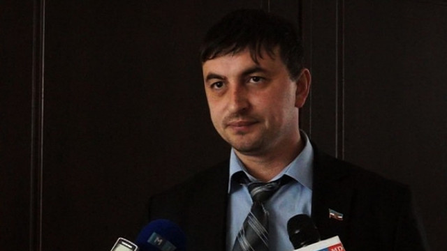Fostul șef al Direcției Tineret și Sport a Găgăuziei, Anatolie Cara, acuzat de acțiunii anticonstituționale și destabilizatoare, ar fi fost reținut pe Aeroportul Chișinău