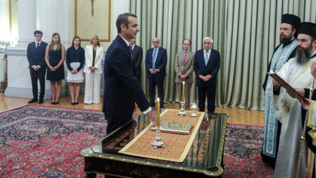 Kyriakos Mitsotakis a fost învestit în funcția de prim-ministru al Greciei