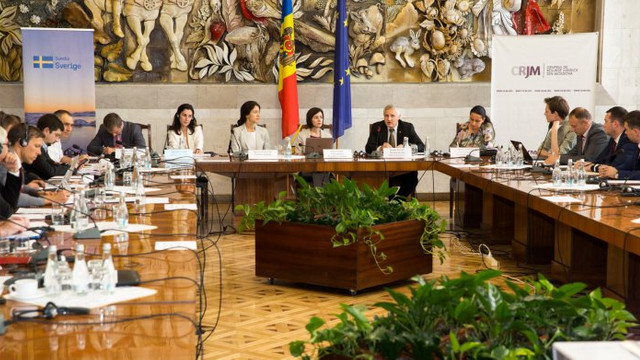 Maia Sandu, în prezența a doi experți internaționali anticorupție: Cetățenii R.Moldova își doresc pedepsirea corupților