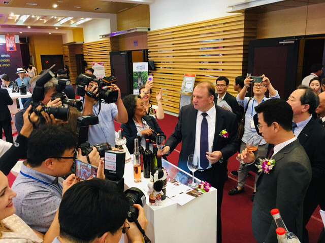 Record de medalii pentru vinurile din R.Moldova la concursul Asia Wine Trophy 2019 
