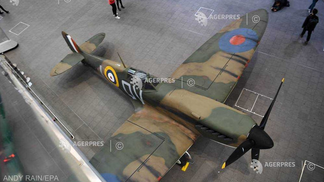 Doi britanici pornesc în turul lumii cu un avion Spitfire, din Al Doilea Război Mondial